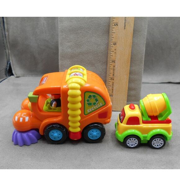CifToys Push & Go Friction Power Street Sweeper & Small Cement Mixer Lot - Picture 4 of 7